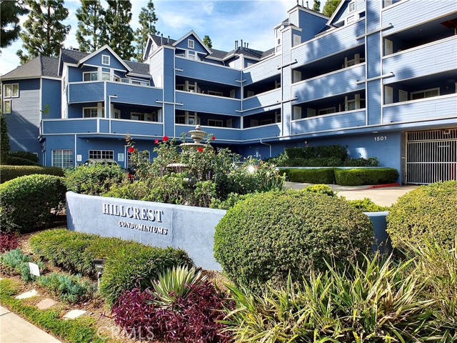 Photo of 1501 Brea Bl