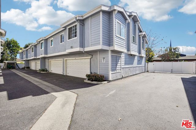 Photo of 2003 Artesia Bl