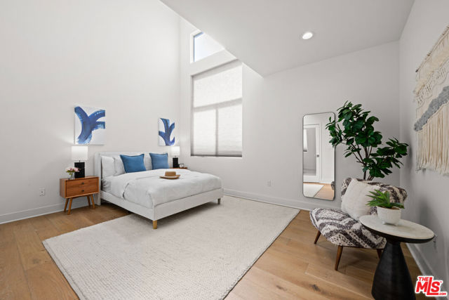 Property photo of 108 S Croft AV