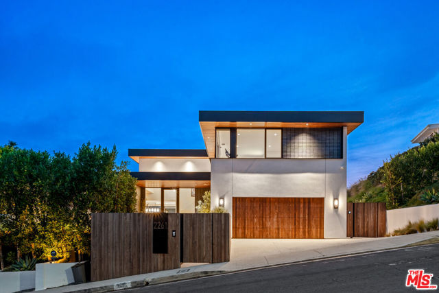 Property photo of 2261 Hercules DR