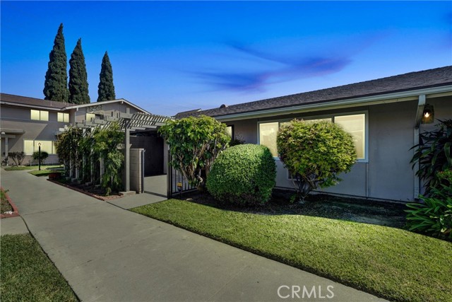 Property photo of 10757 Magnolia AV