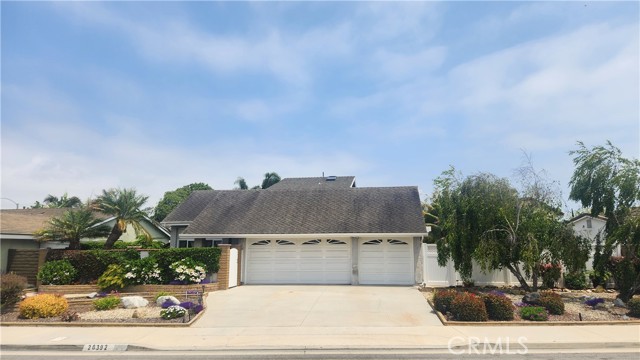 Property photo of 20392 Densmore LN