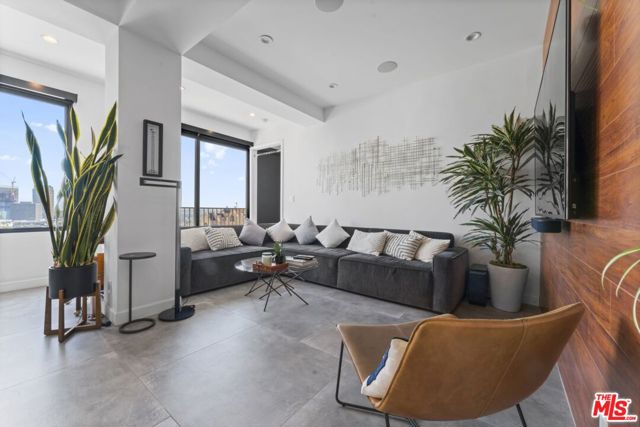 Property photo of 10501 Wilshire BL