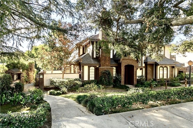 Property photo of 400 Mariposa AV