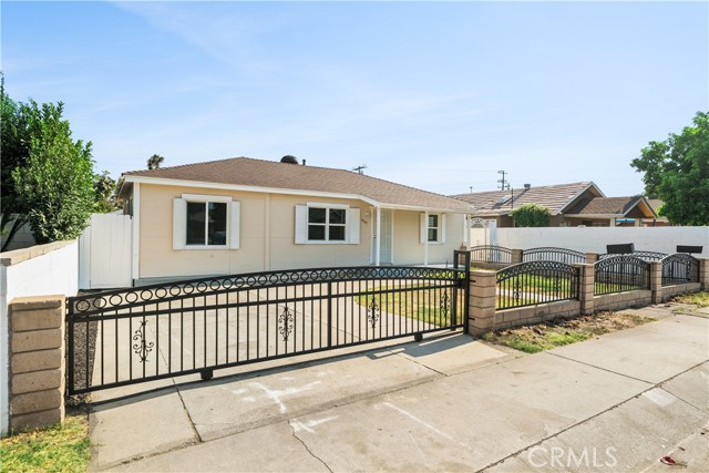 Property photo of 920 E Elma ST