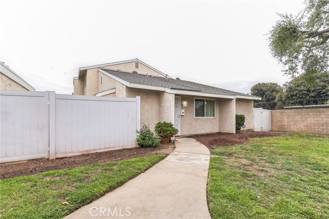 Property photo of 1377 N Elderberry AV