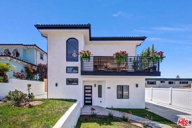 Property photo of 1902 Gates AV