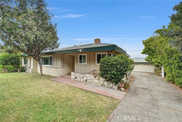 Property photo of 14861 Los Robles AV