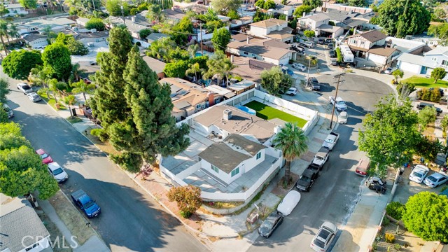 Property photo of 13706 Sproule AV