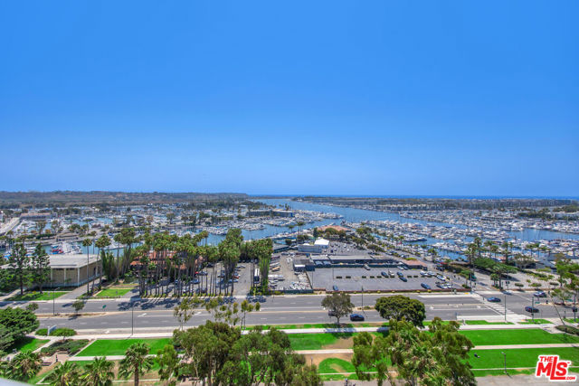 Property photo of 13650 MARINA POINTE DR