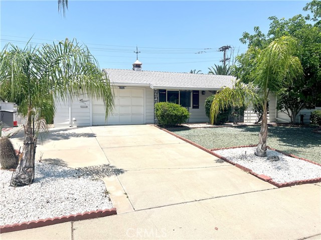 Property photo of 29041 Desert Hills RD