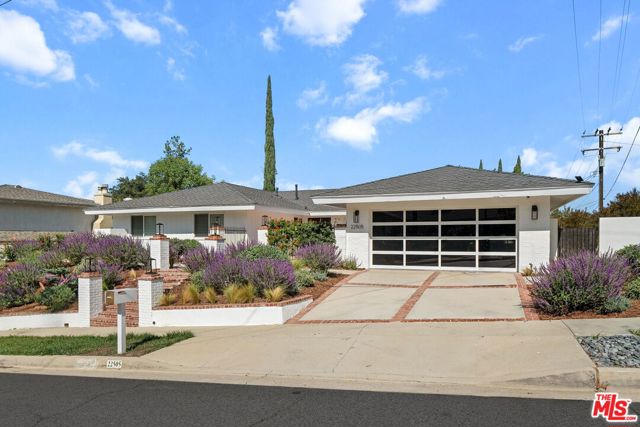Property photo of 22505 Dardenne ST