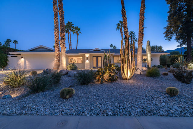 Property photo of 2517 E Mesquite AV