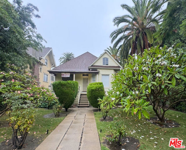 Photo of 2361 Scarff St