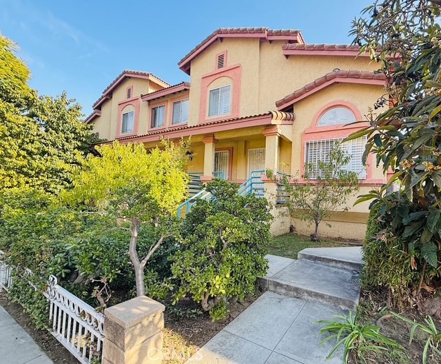 Property photo of 108 E Commonwealth