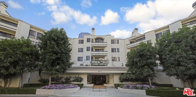 Property photo of 2131 Century Park LN