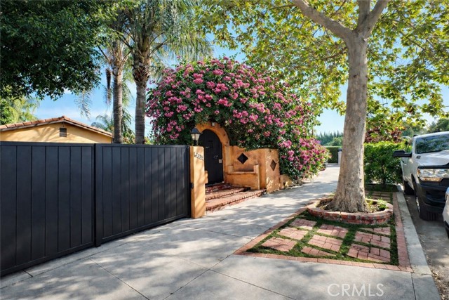 Property photo of 7326 Vanalden