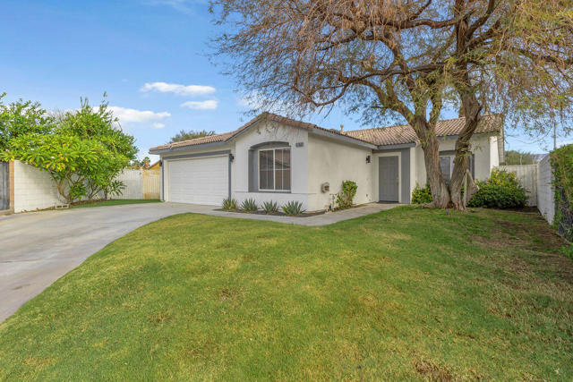 Property photo of 83950 Avenida Serena