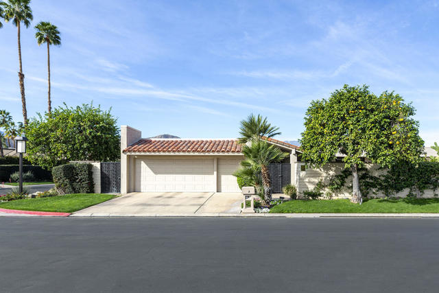 Property photo of 32 Colgate DR