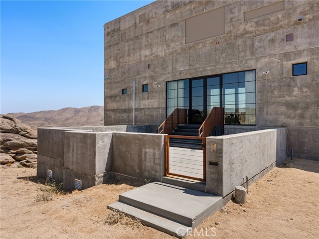 Property photo of 60240 Juniper