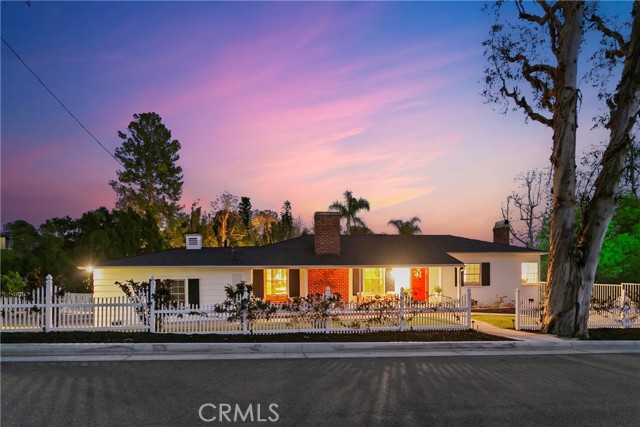 Property photo of 19120 Valley DR