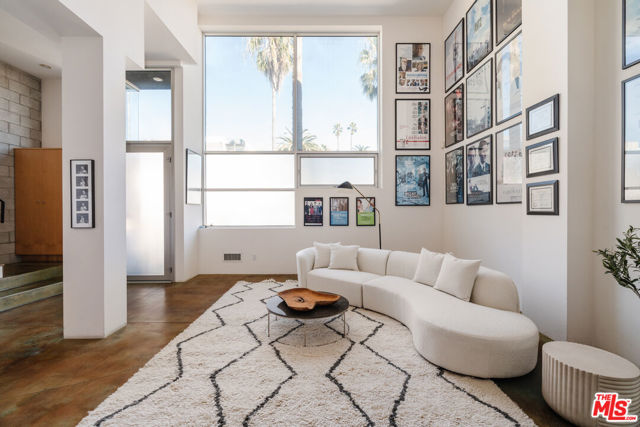 Property photo of 1320 Abbot Kinney BL