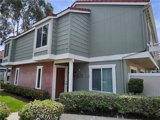 Property photo of 1060 Golden Springs DR