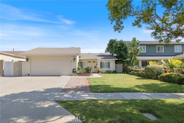 Property photo of 11145 Bertha PL