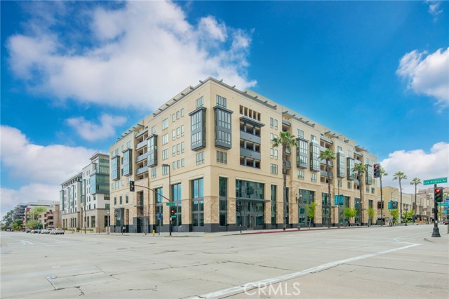Property photo of 39 S Los Robles AV
