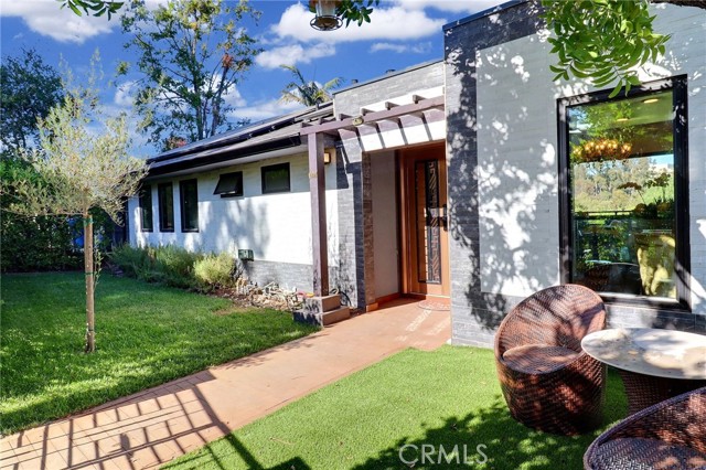 Property photo of 182 Denslow AV