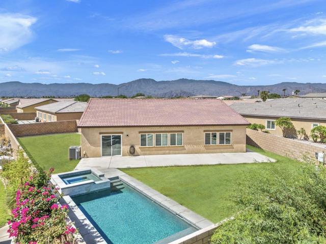 Property photo of 42532 Saragoza CT