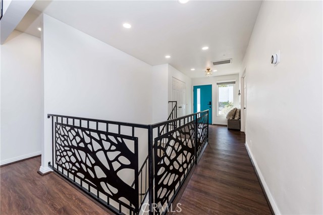 Property photo of 5907 Peacock Ridge RD