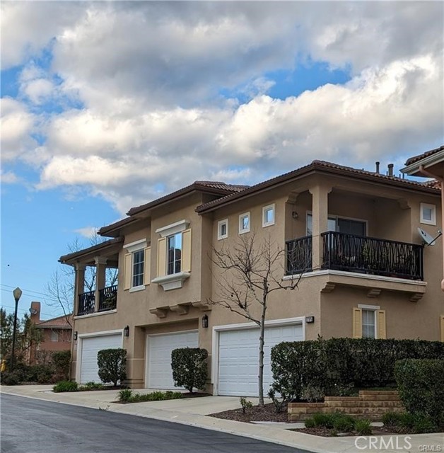 Property photo of 27976 Trillium LN