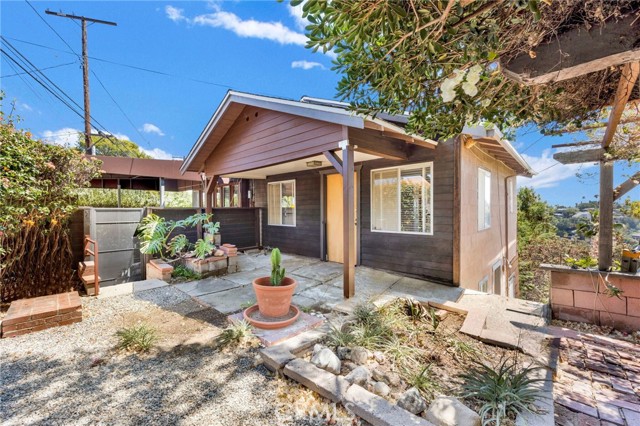 Property photo of 579 Crane BL