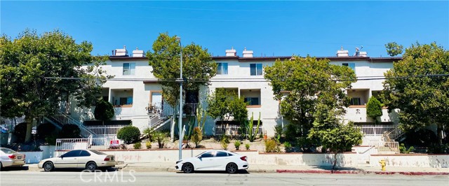 Property photo of 13522 Glenoaks BL