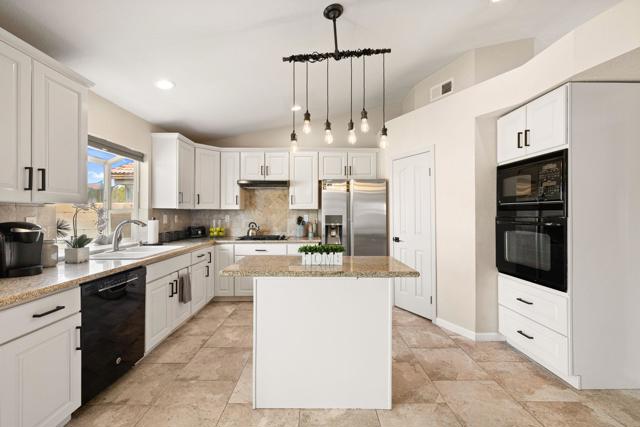 Property photo of 42639 Devonshire ST