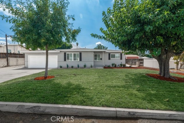 Property photo of 22643 Minona