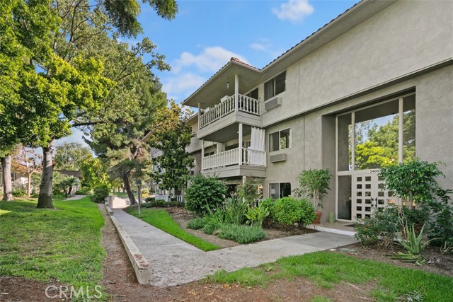 Property photo of 2405 Via Mariposa