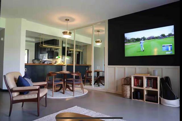 Property photo of 28621 E Portales DR