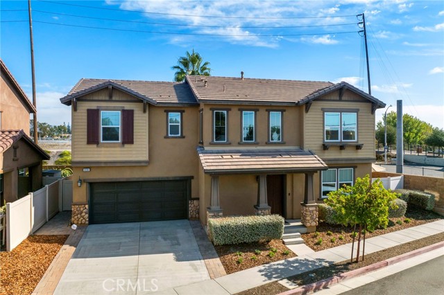 Property photo of 636 S Lakeshore DR