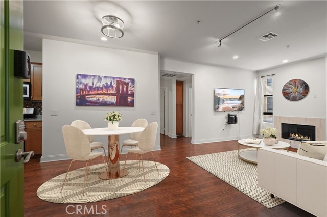 Property photo of 6938 Laurel Canyon