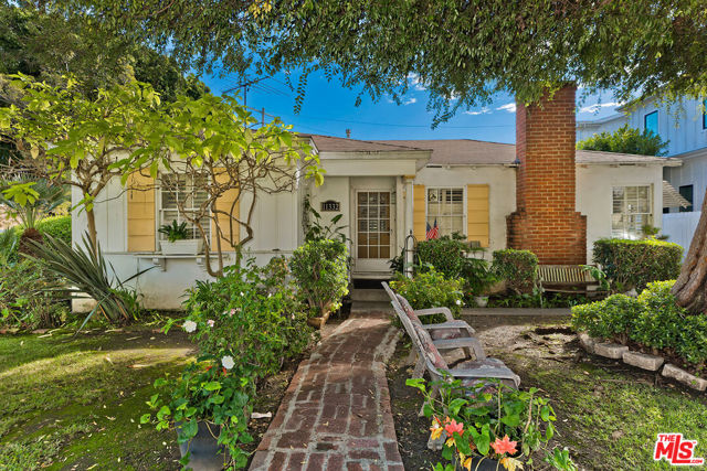 Property photo of 11332 Chenault ST