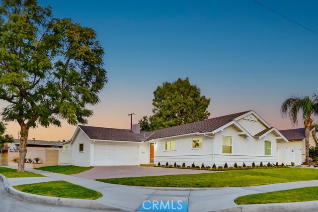 Photo of 15103 Valeda