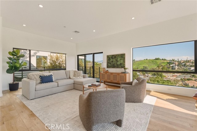 Property photo of 4050 Jennings DR