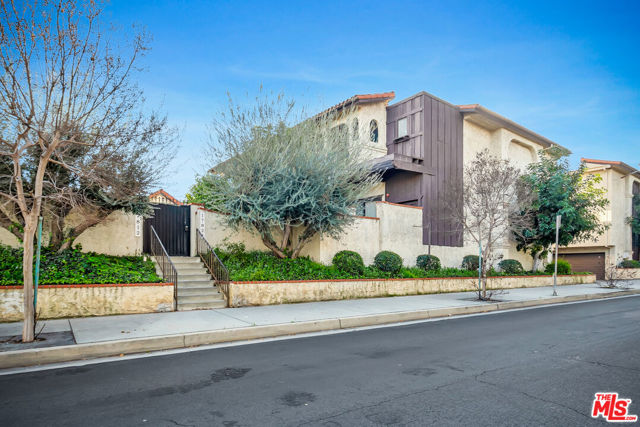 Property photo of 17824 Killion ST