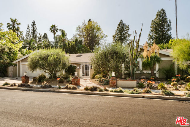 Photo of 9747 Babbitt Av