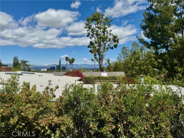 Property photo of 22385 Macfarlane DR