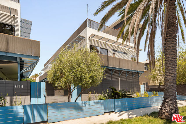 Property photo of 621 San Juan AV