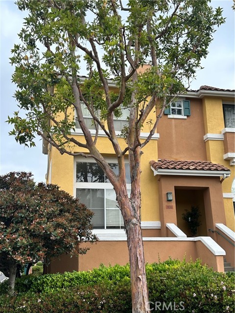 Property photo of 1106 Reggio Aisle
