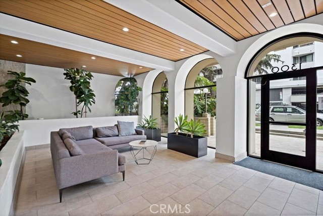 Property photo of 1300 Midvale AV